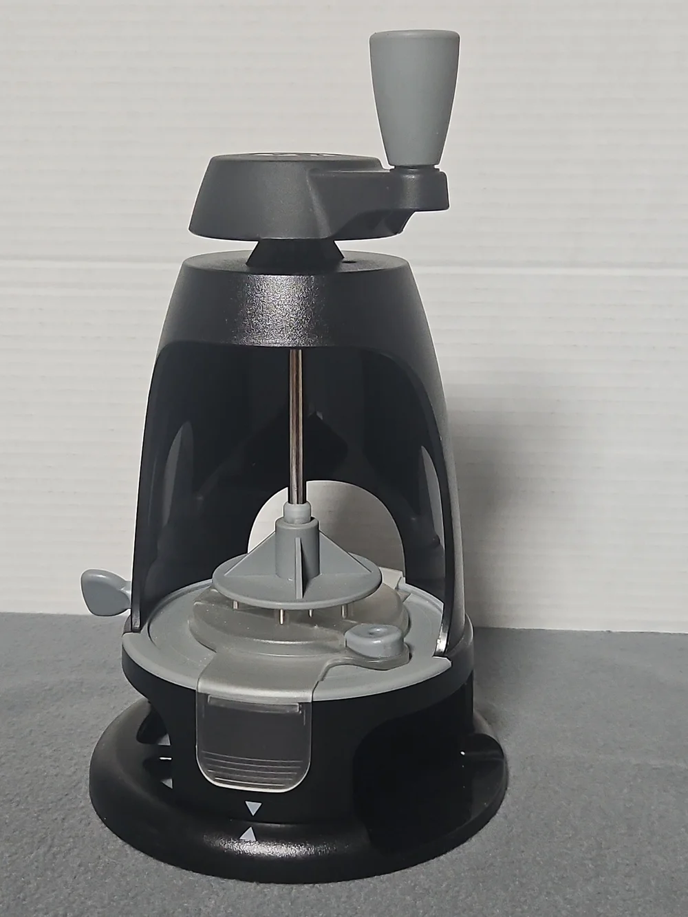 Pampered Chef Black and Gray Spiral Vegetable Slicer